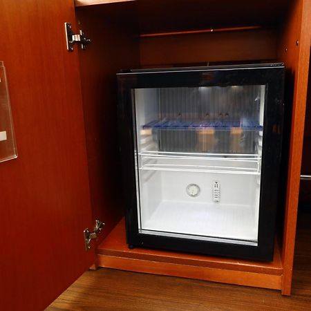 Travelodge Madrid Coslada Aeropuerto Экстерьер фото